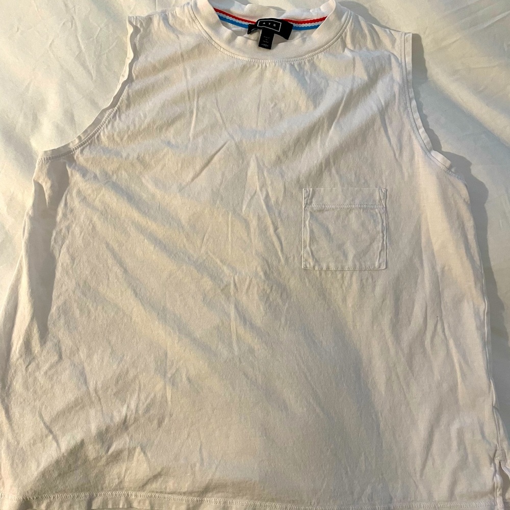 AYR women’s muscle tee in size XS